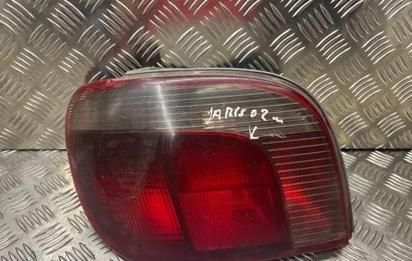 Toyota Yaris Rear/tail lights