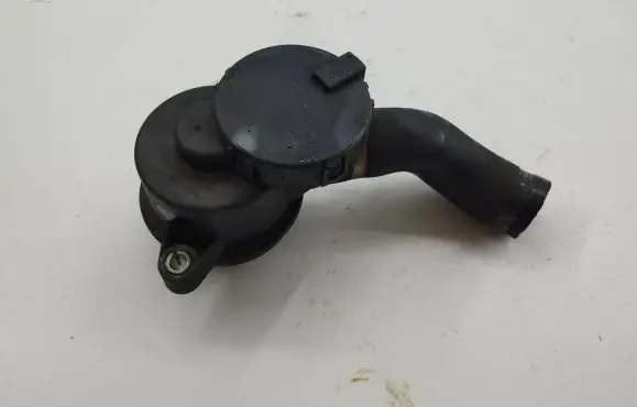 Maserati Quattroporte Oil breather separator 0928402056