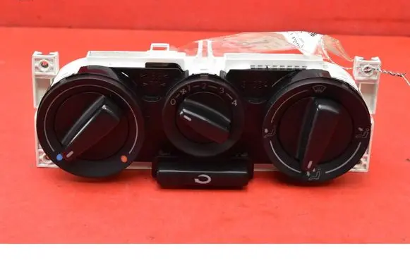 Skoda Octavia Mk1 (1U) Climate control unit 1J0819045E