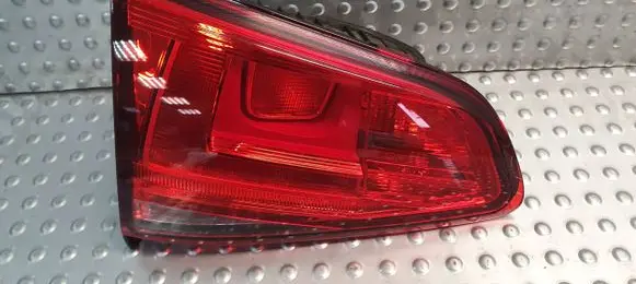 Volkswagen Golf VII Tailgate rear/tail lights 5G0945093AD