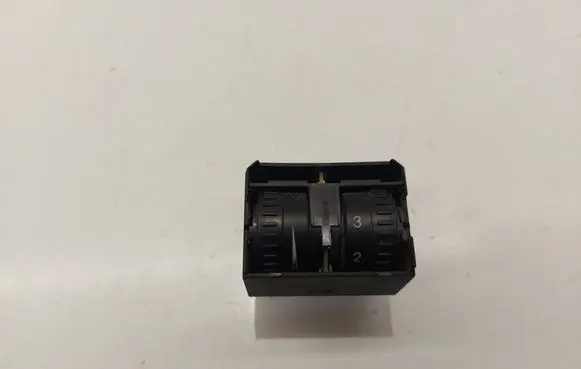 Volkswagen Caddy Headlight level height control switch 2K0941333A