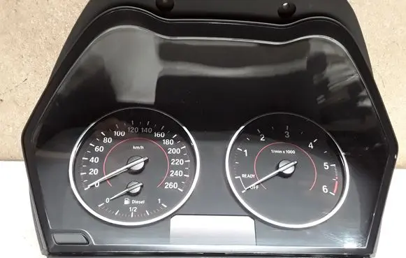 BMW 1 F20 F21 Speedometer (instrument cluster) 9287467 9232891