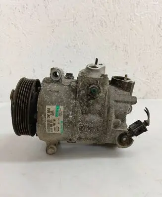 Volkswagen Golf V Air conditioning (A/C) compressor (pump) 1K0820858F
