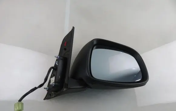 Suzuki SX4 Front door electric wing mirror 8470179J70
