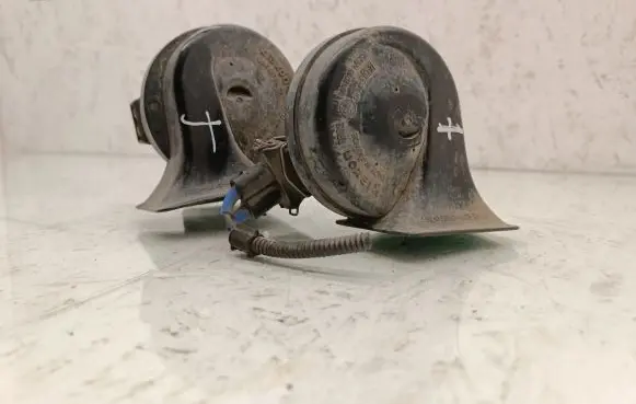 Volkswagen PASSAT B5 Horn signal 0092018