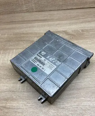 Audi A4 S4 B5 8D Engine control unit/module ECU 8D0907557C 0261203938