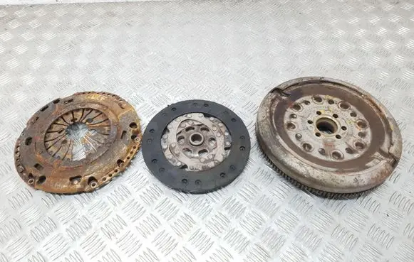 Volkswagen Golf VI Clutch set kit 1410310 940603