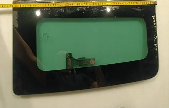 Ford Transit Side middle window/glass 43R00101