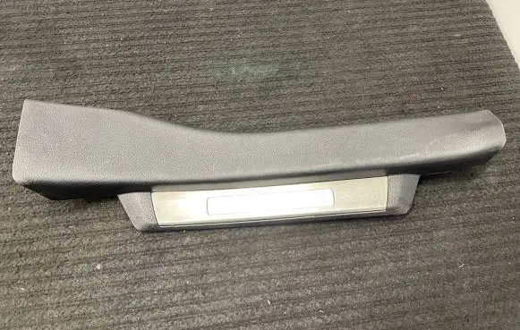 Lexus GS 250 350 300H 450H Rear sill trim cover 6793030070 6793030061