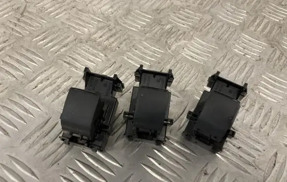Toyota Yaris Cross Quarter vent window switch PK13146
