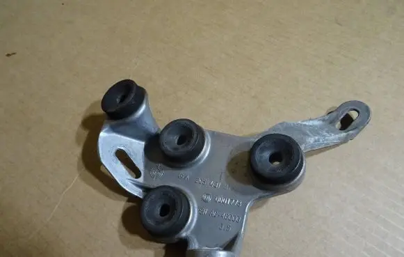 Mercedes-Benz C W205 ABS pump bracket A2054312140 GD01773 AC46000