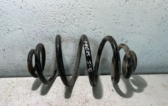 Volkswagen PASSAT B5 Rear coil spring