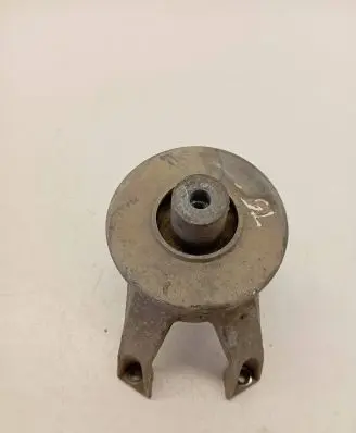 Volkswagen Transporter - Caravelle T5 Engine mount bracket 7H0199849AT