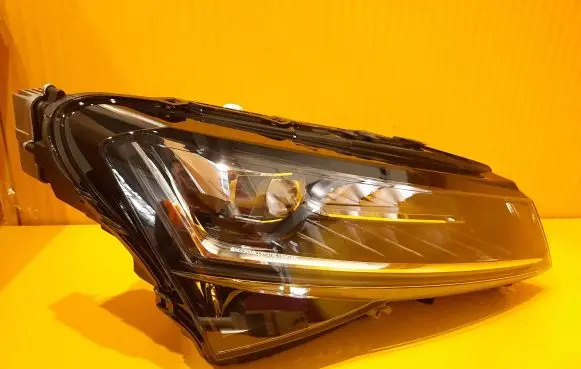 Skoda Superb B8 (3V) Headlight/headlamp 3V2941016E