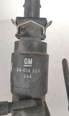 Opel Meriva A Windscreen/windshield washer pump 24439254