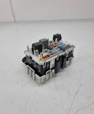 Opel Insignia B Fuse box set 33172518