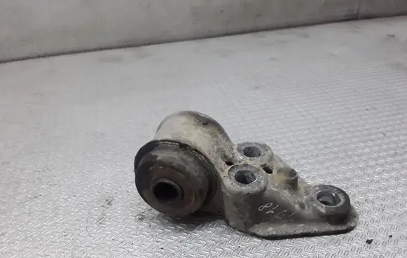 Audi A6 S6 C5 4B Rear axle beam mounts housing 4B0501522E