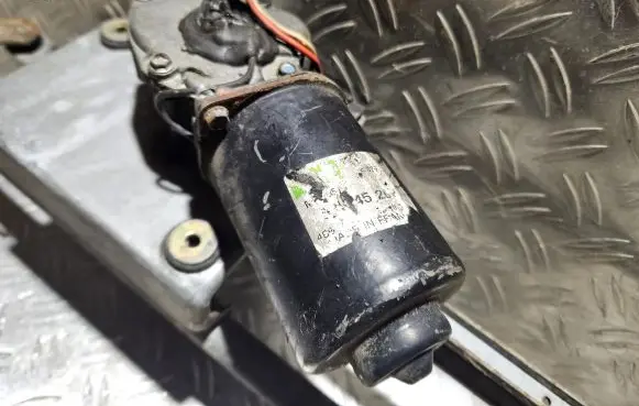 Renault Espace II Front wiper linkage and motor 53545202