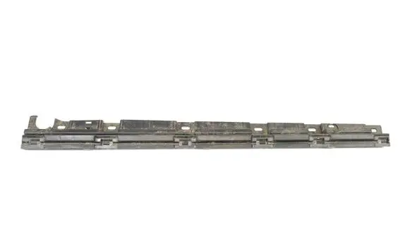 Sill/side skirt trim