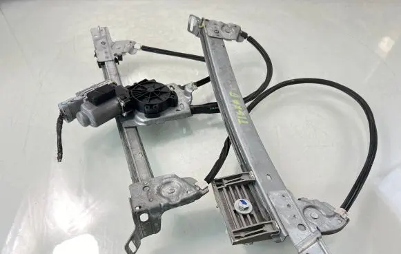 Front door window regulator with motor