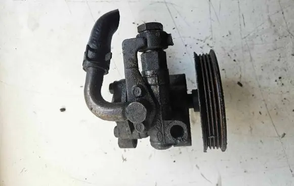 Hummer H1 Power steering pump