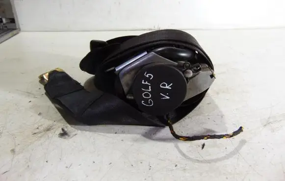 Volkswagen Golf V Front seatbelt 1K4857706