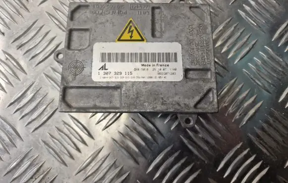 Audi A4 S4 B7 8E 8H Headlight ballast module Xenon 1307329115