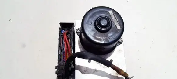 Mercedes-Benz C W203 ABS Pump a2095452532 00002128e1