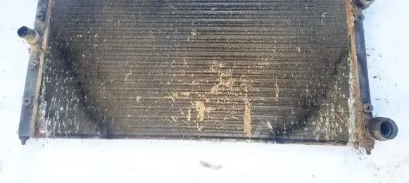 Volkswagen Golf III Coolant radiator