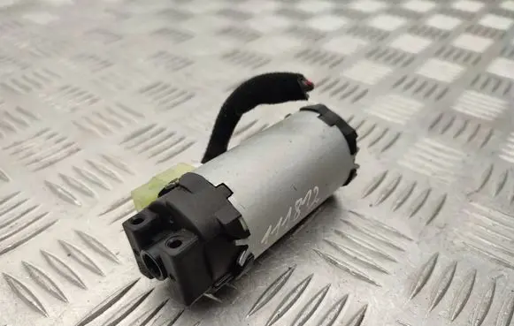 Hyundai i40 Seat adjustment motor 885813S000