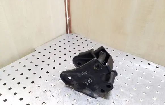 Opel Antara Gearbox mounting bracket