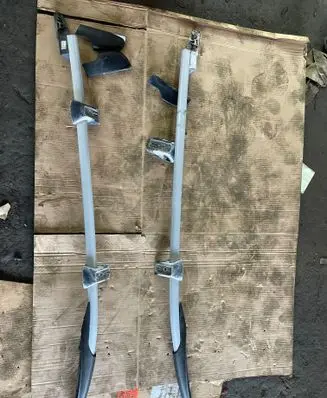 Ford Turneo Courier Roof bar rail
