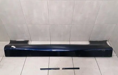 Aston Martin Vantage III Side skirt rear trim 78121461AA