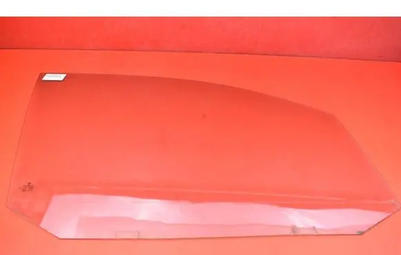 Volkswagen Caddy Front door window glass four-door