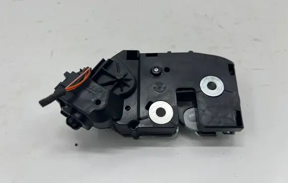 Mercedes-Benz E W213 Seat back rest lock catch A2059200676