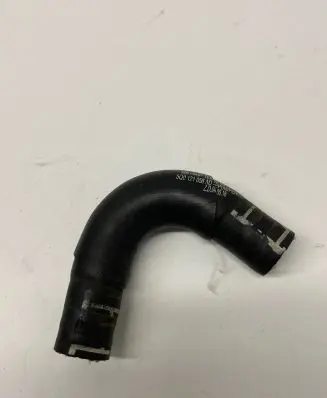 Engine coolant pipe/hose