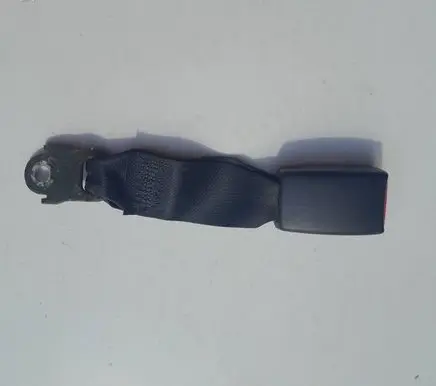 Toyota Corolla E120 E130 Rear seatbelt buckle 040428L1X