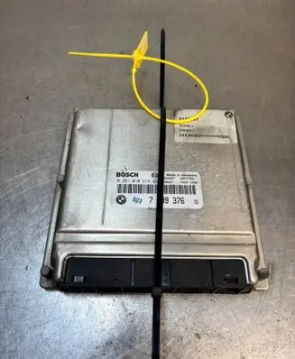 BMW 5 E39 Engine control unit/module ECU DOBMW5E39