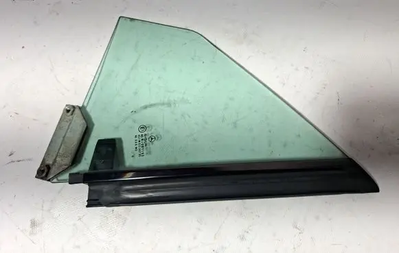 Mercedes-Benz SLK R170 Rear side window 43R001193