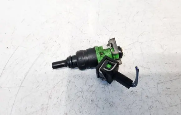 Mercedes-Benz C W203 Fuel injector 2710780549