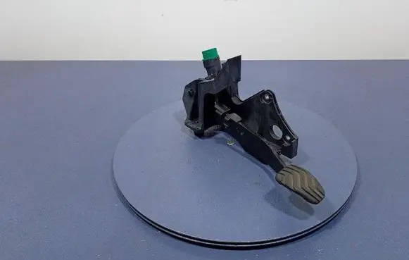 Renault Captur Accelerator throttle pedal 465018876R