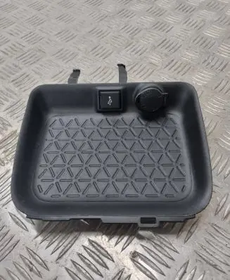 Toyota RAV 4 (XA50) Other center console (tunnel) element 5881342080