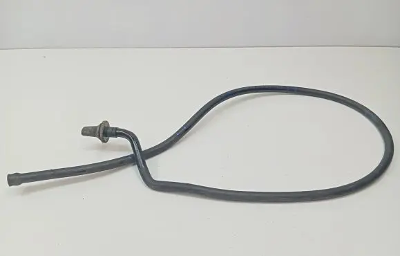 Porsche Macan (95B) Water drain line hose 95B877204