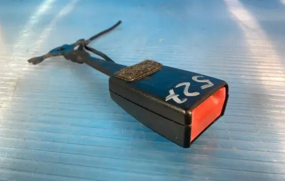Ford Mondeo MK IV Front seatbelt buckle 7G9N61209AE