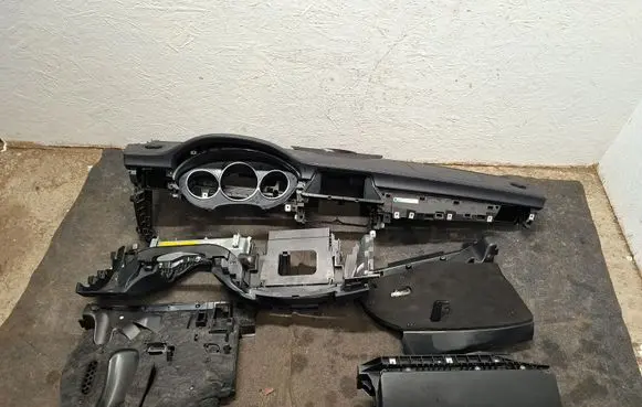 Mercedes-Benz CLS C218 X218 Dashboard 2186802287 2169022829