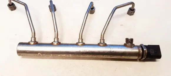 Fuel main line pipe