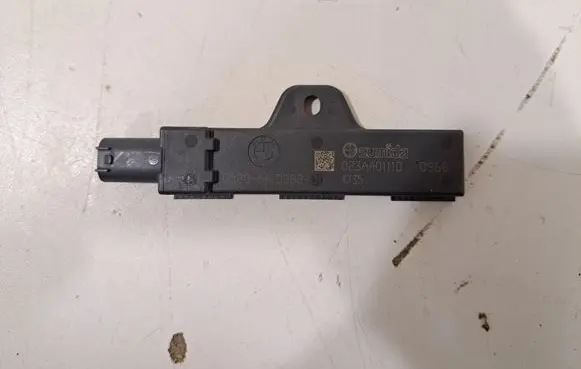 BMW X7 G07 Keyless system antenna 5A1D0B2