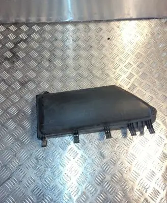 BMW 5 E60 E61 Air filter box cover 6913503
