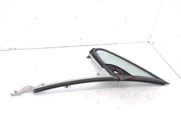 Peugeot 307 CC Front vent window/glass (coupe) DOT24M62AS2 E000255 43R00050