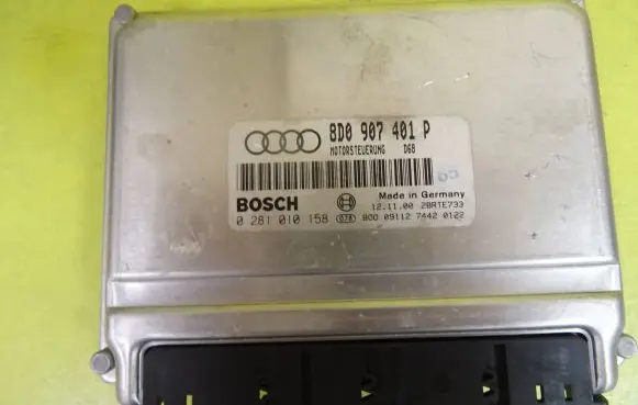 Audi A4 S4 B5 8D Engine control unit/module 8D0907401P 0281010158
